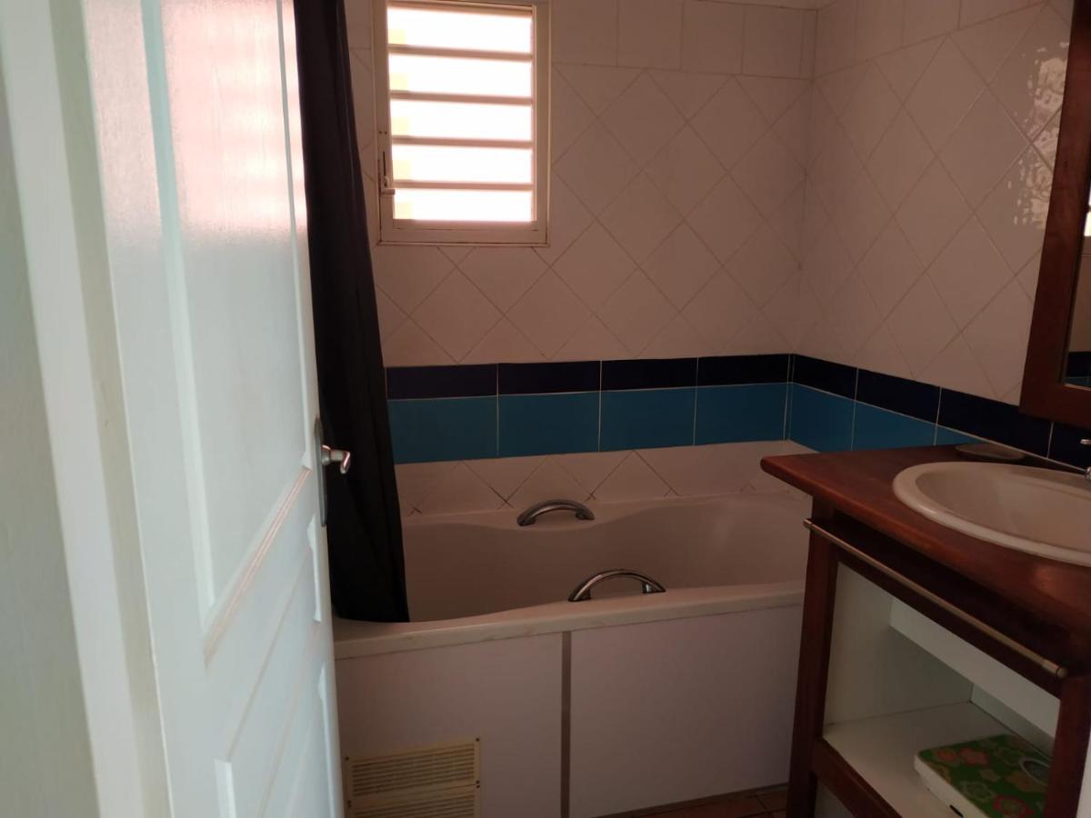 Appartement Edenoa/Vue Mer/ Plage/Piscine Le Gosier  Exterior foto
